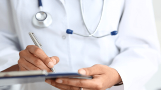 دكتور في جدة